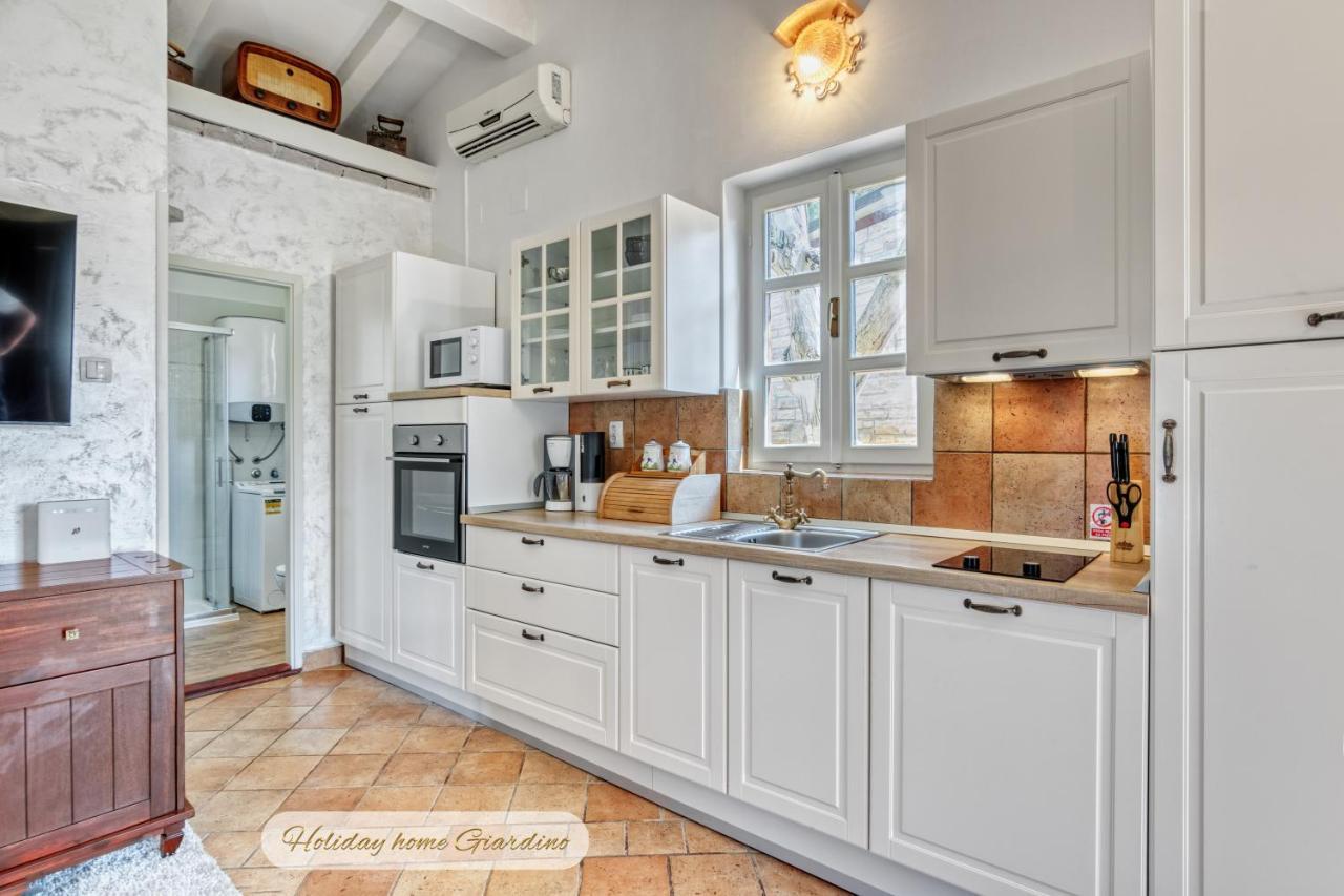 Holiday Home Giardino Marino Pomer Luaran gambar