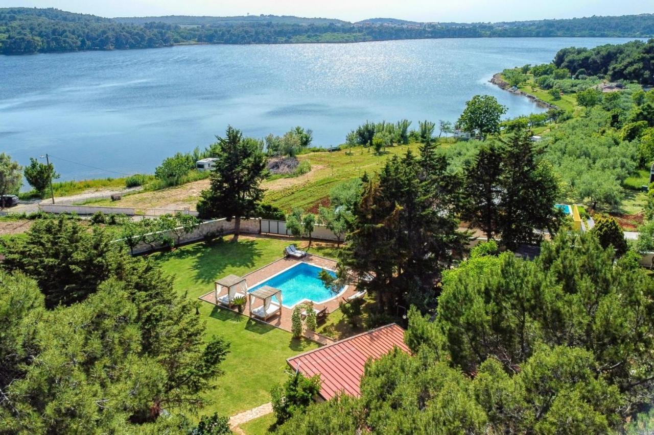 Holiday Home Giardino Marino Pomer Luaran gambar