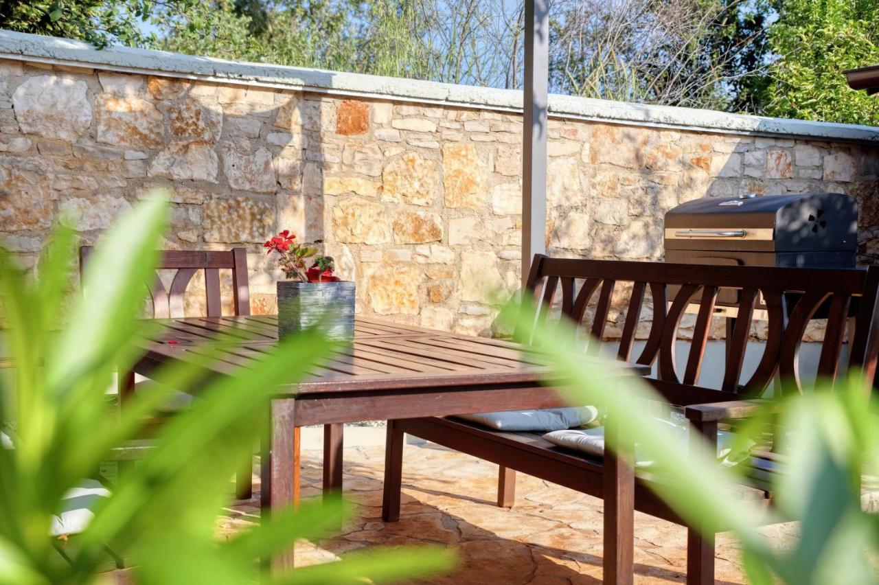 Holiday Home Giardino Marino Pomer Luaran gambar
