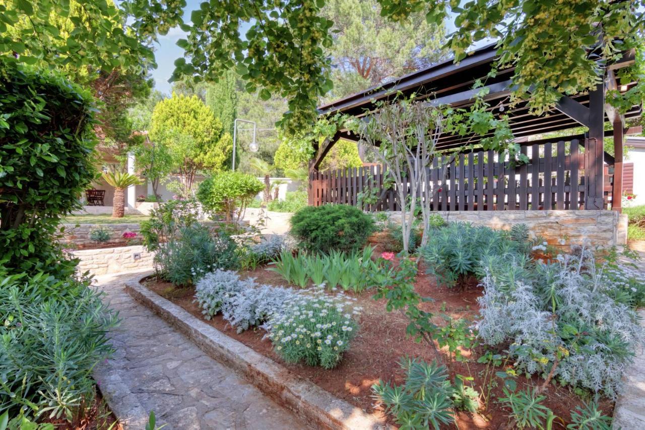 Holiday Home Giardino Marino Pomer Luaran gambar