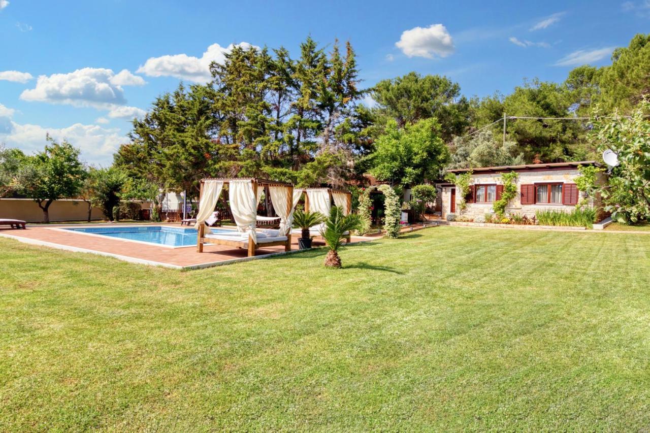Holiday Home Giardino Marino Pomer Luaran gambar