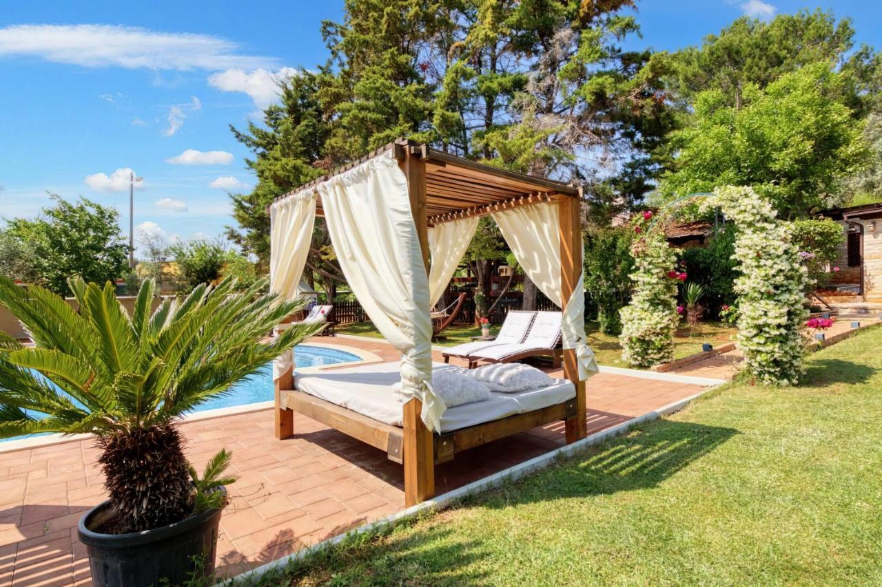 Holiday Home Giardino Marino Pomer Luaran gambar
